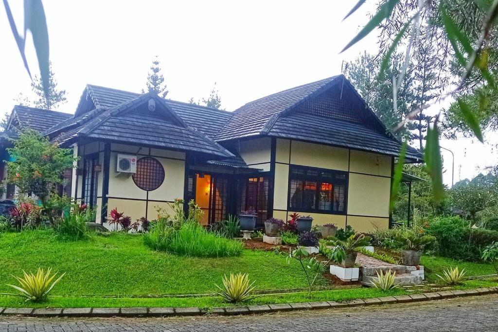 Designer Villa Tokyo Cianjur Zewnętrze zdjęcie